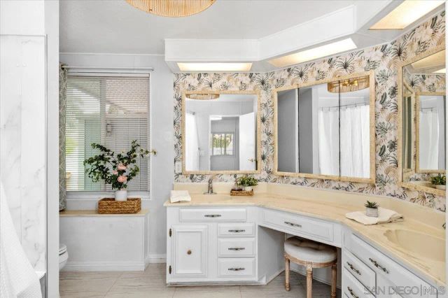 7326 San Bartolo Street 220, Carlsbad, CA 92011