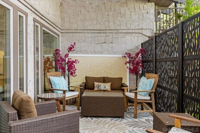 7326 San Bartolo Street 220, Carlsbad, CA 92011