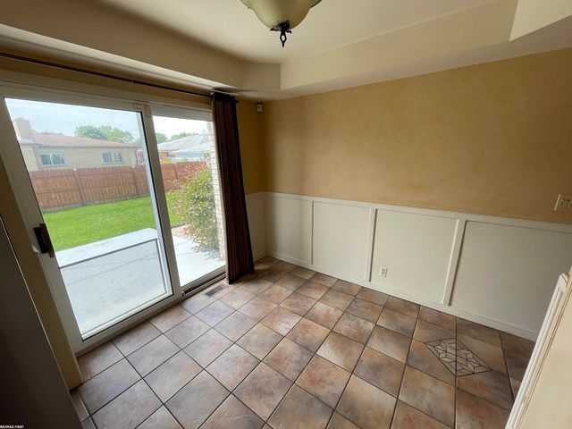 16666 Dort Street, Roseville, MI 48066