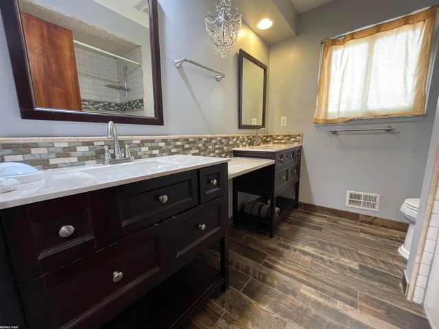 16666 Dort Street, Roseville, MI 48066