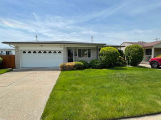 16666 Dort Street, Roseville, MI 48066