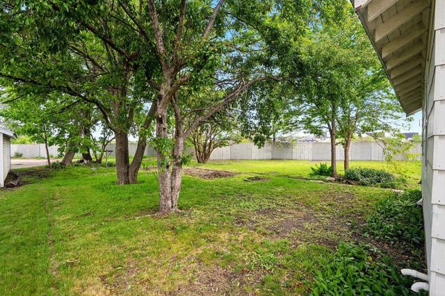 516 Upton Avenue, Waterloo, IA 50701