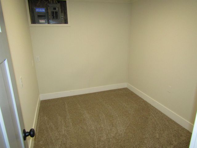 2742 Linda Ln., Salina, KS 67401