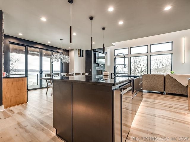 87 Rose Way, Stigler, OK 74462