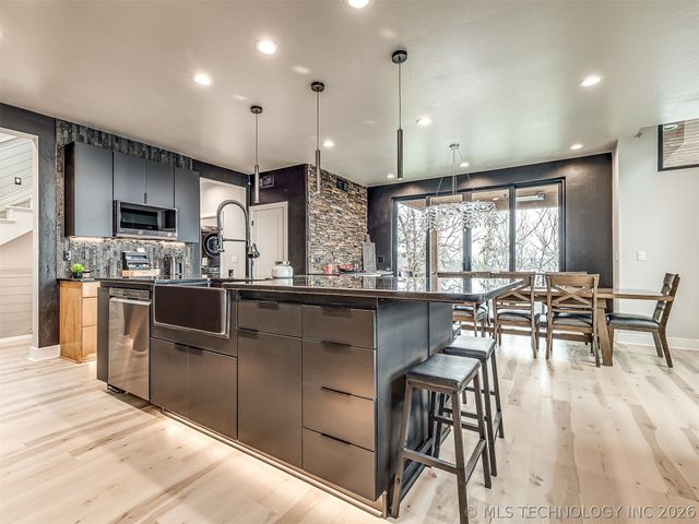 87 Rose Way, Stigler, OK 74462