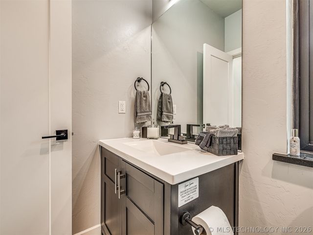 87 Rose Way, Stigler, OK 74462