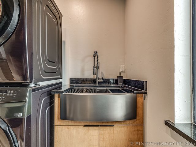 87 Rose Way, Stigler, OK 74462