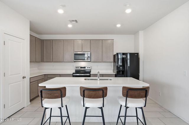 3807 S 83RD Drive, Tolleson, AZ 85353
