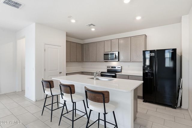 3807 S 83RD Drive, Tolleson, AZ 85353