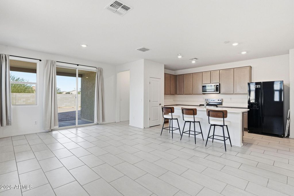 3807 S 83RD Drive, Tolleson, AZ 85353 — photo 2