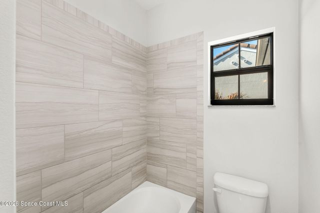 7123 Vista Hermosa Drive, Melbourne, FL 32940