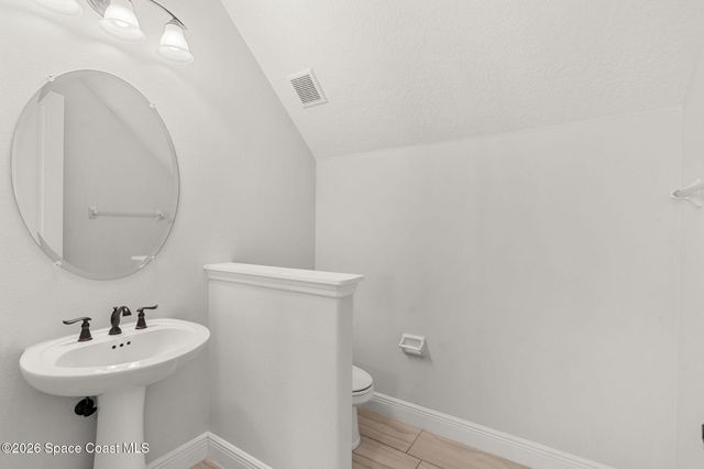 7123 Vista Hermosa Drive, Melbourne, FL 32940