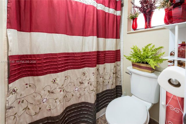 9491 Evergreen Pl 302, Davie, FL 33324