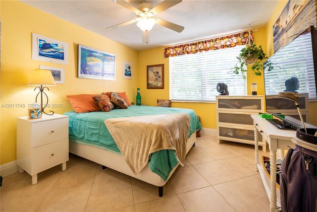 9491 Evergreen Pl 302, Davie, FL 33324