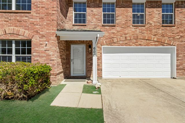 600 Kentucky Derby Lane, Fort Worth, TX 76179
