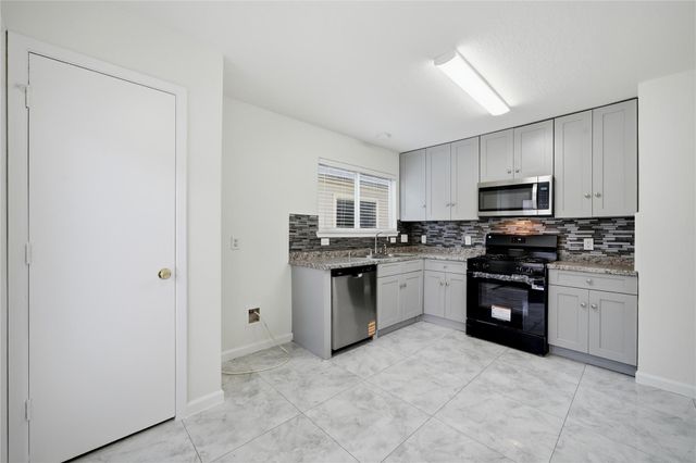 26872 Wellington Court, Kingwood, TX 77339