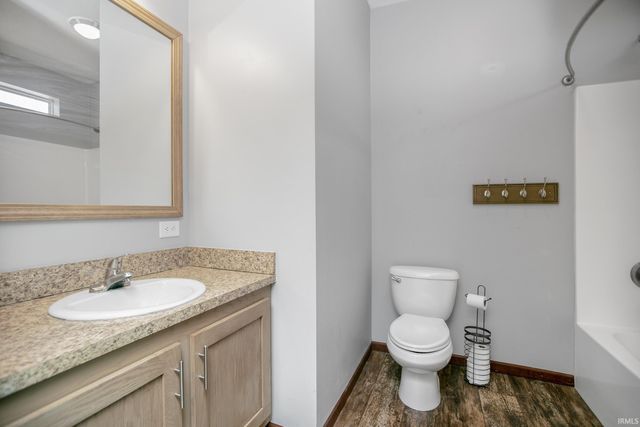 6978 E Fox Crossing, Knox, IN 46534