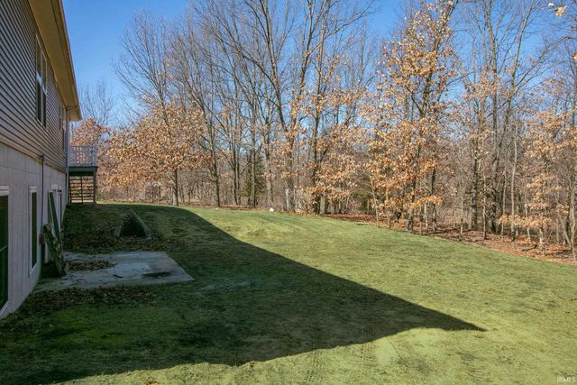 6978 E Fox Crossing, Knox, IN 46534