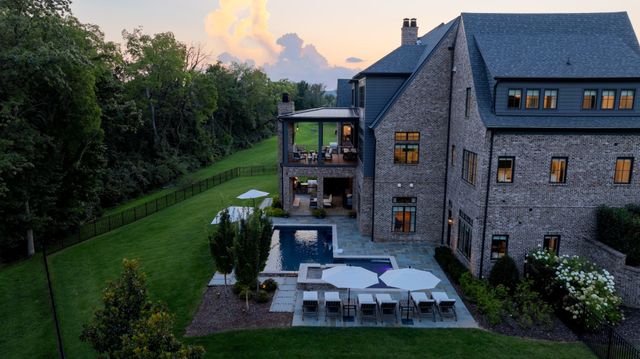 9289 Fordham Dr, Brentwood, TN 37027