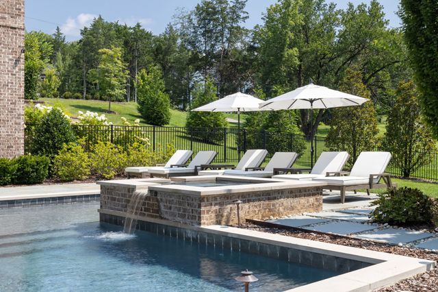 9289 Fordham Dr, Brentwood, TN 37027