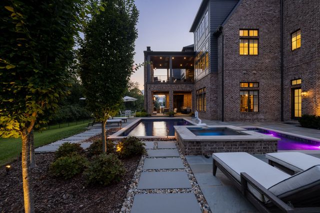 9289 Fordham Dr, Brentwood, TN 37027