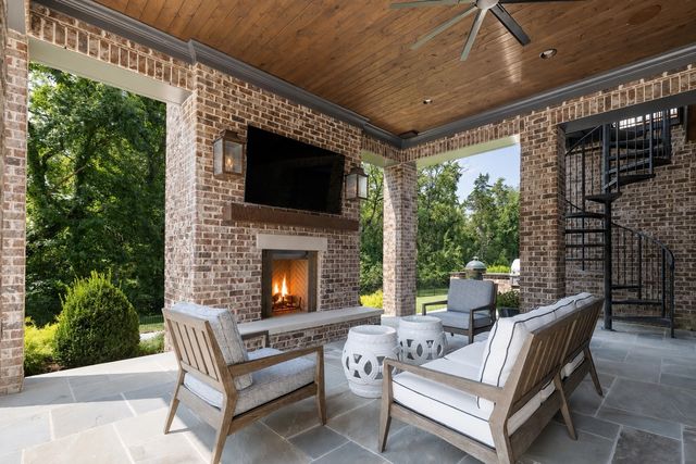 9289 Fordham Dr, Brentwood, TN 37027