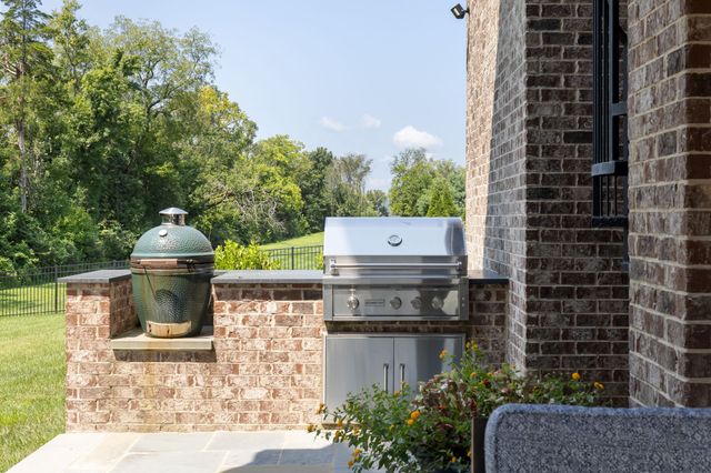 9289 Fordham Dr, Brentwood, TN 37027
