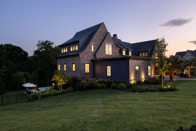 9289 Fordham Dr, Brentwood, TN 37027