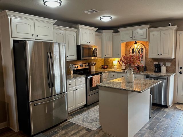 62 Grand Stand Drive, Austin, AR 72007