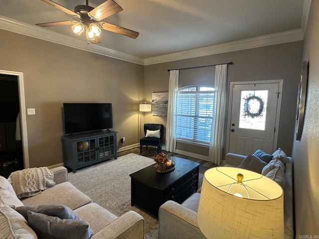 62 Grand Stand Drive, Austin, AR 72007