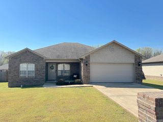 62 Grand Stand Drive, Austin, AR 72007