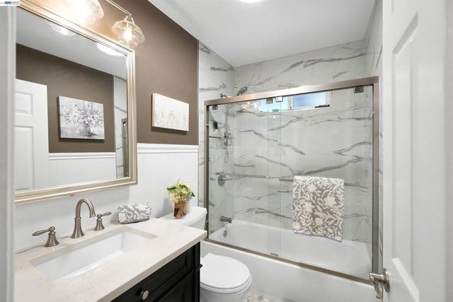 22643 Valley View Dr, Hayward, CA 94541