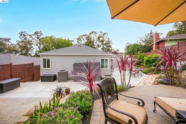 22643 Valley View Dr, Hayward, CA 94541