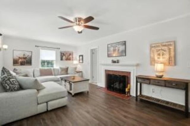 607 N Tanglewood Drive, Springfield, OH 45504