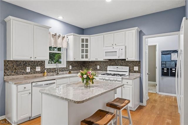 17877 Princeton Circle, Strongsville, OH 44149