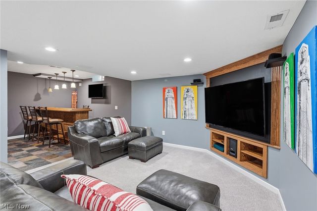 17877 Princeton Circle, Strongsville, OH 44149