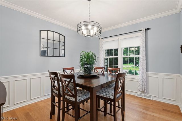 17877 Princeton Circle, Strongsville, OH 44149