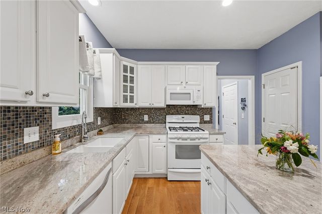 17877 Princeton Circle, Strongsville, OH 44149