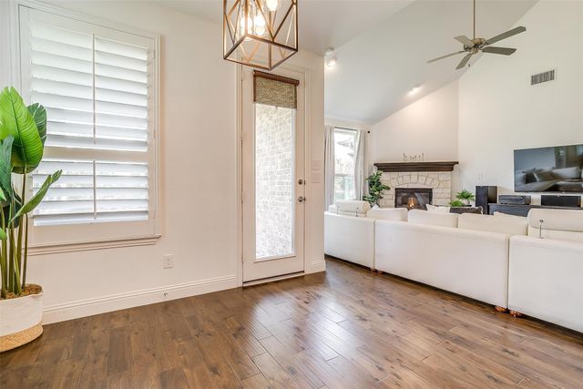 1018 Hoxton Lane, Forney, TX 75126