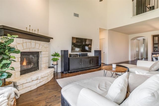 1018 Hoxton Lane, Forney, TX 75126