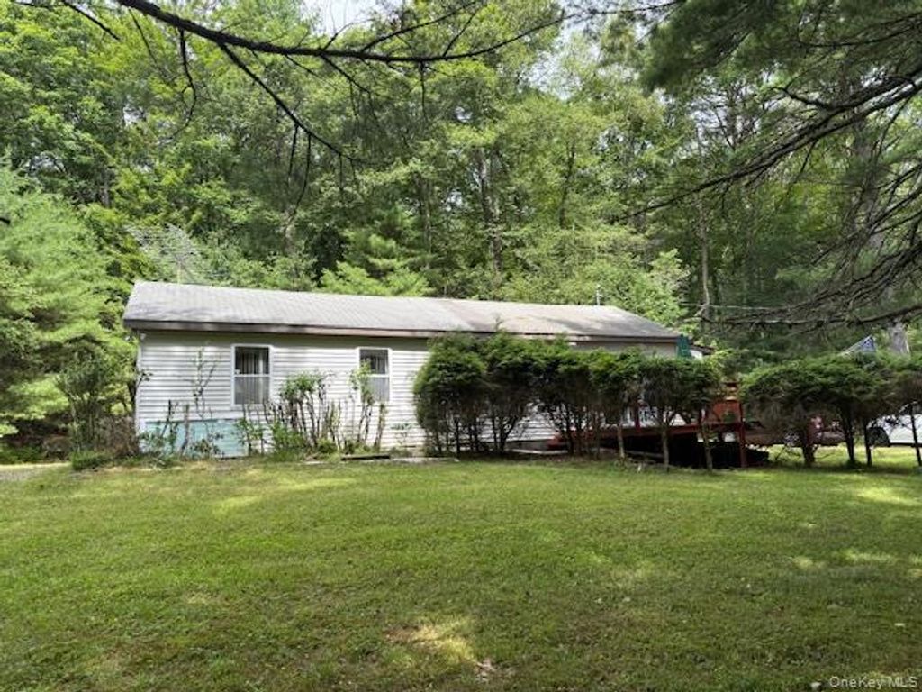 7 Hoyt Road, Glen Spey, NY 12737