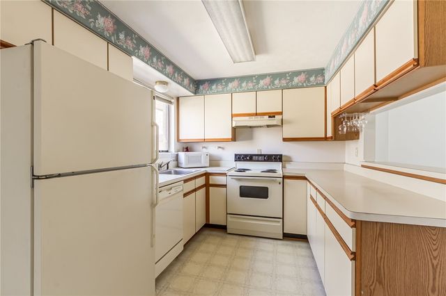 148 Penn Lane, Penfield, NY 14625