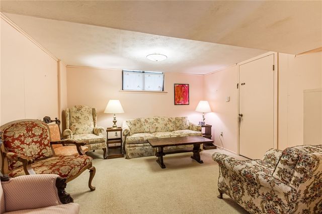 148 Penn Lane, Penfield, NY 14625