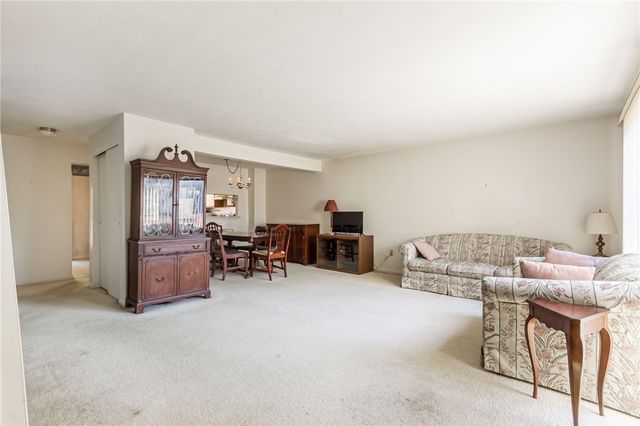 148 Penn Lane, Penfield, NY 14625