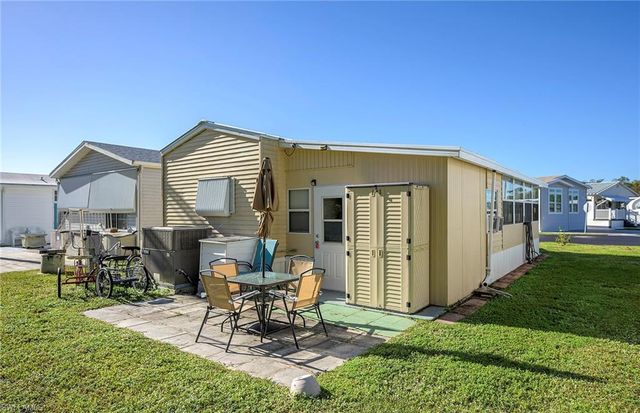 271 Caravan CIR, North Fort Myers, FL 33903