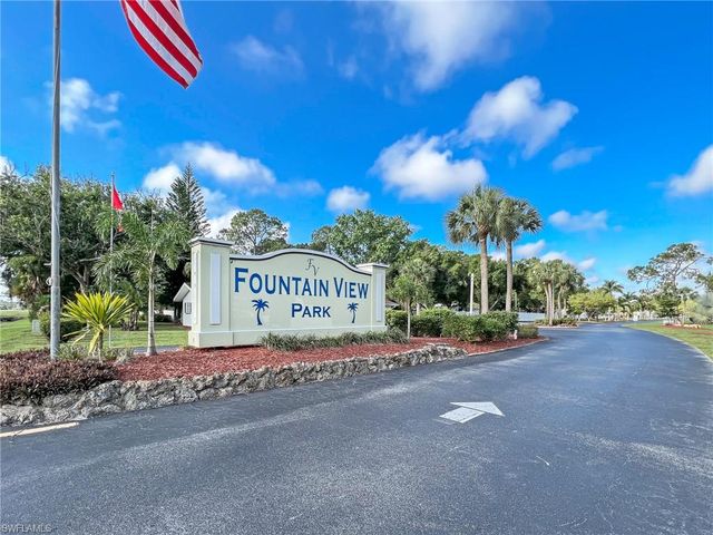 271 Caravan CIR, North Fort Myers, FL 33903