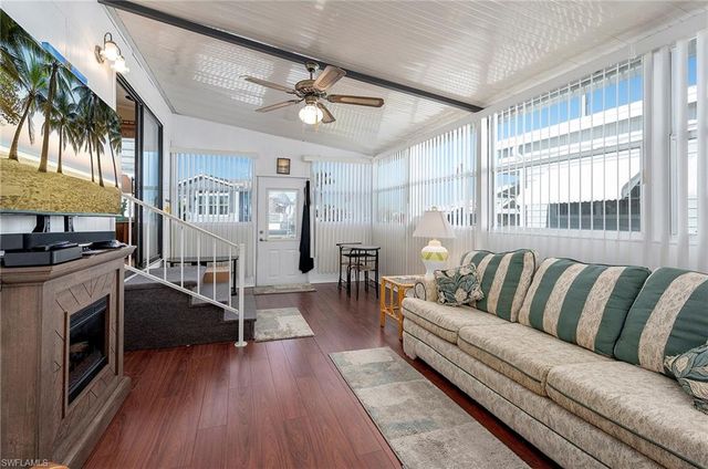 271 Caravan CIR, North Fort Myers, FL 33903