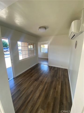 1206 W Mcfadden Avenue, Santa Ana, CA 92707