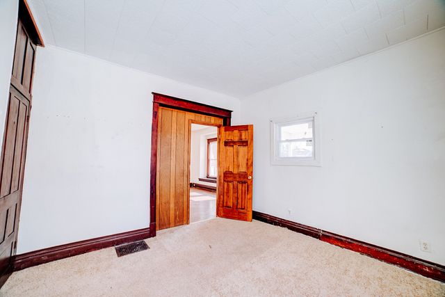 312 N 4th Street, Watseka, IL 60970