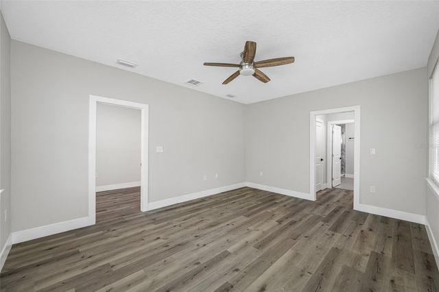 6910 DARTMOUTH AVENUE N, St Petersburg, FL 33710